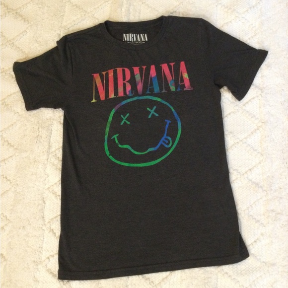 ❤️HP!❤️ NIRVANA Multicolor Smiley Face Band Name Black T-Shirt - Picture 7 of 7